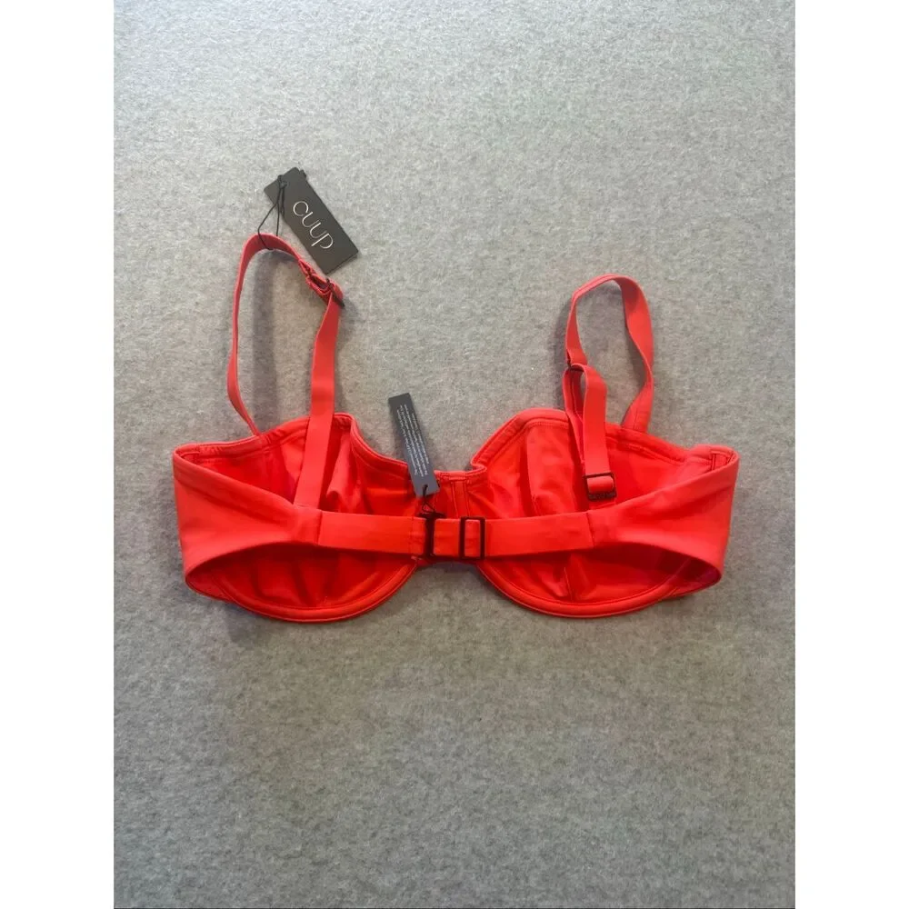 NEW Cuup the balconette hibiscus bikini top 14 - Picture 5 of 6